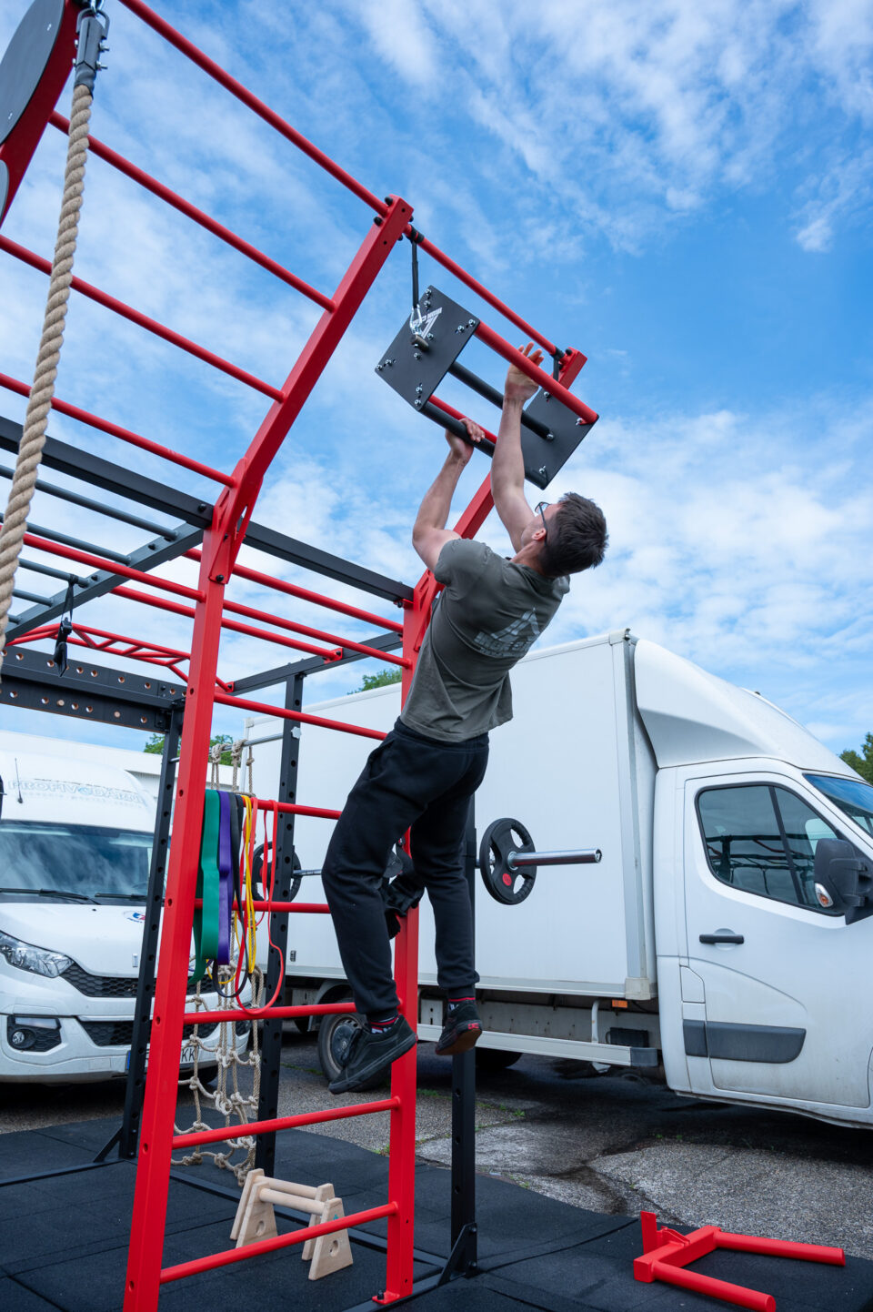 Revolver Pull Up Bar